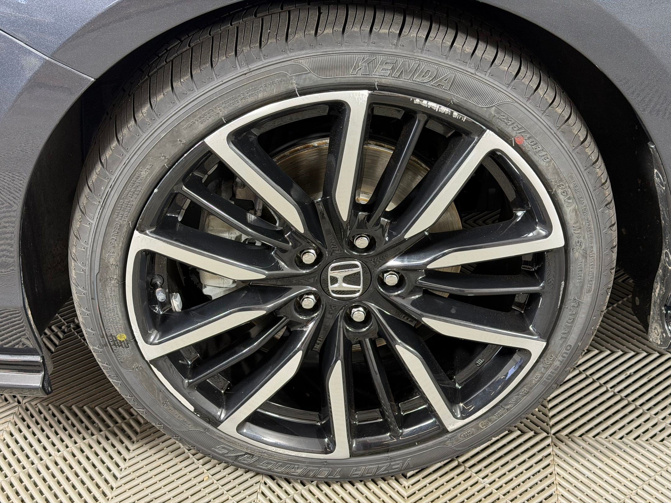 Used 2023 Honda Accord Touring image 13