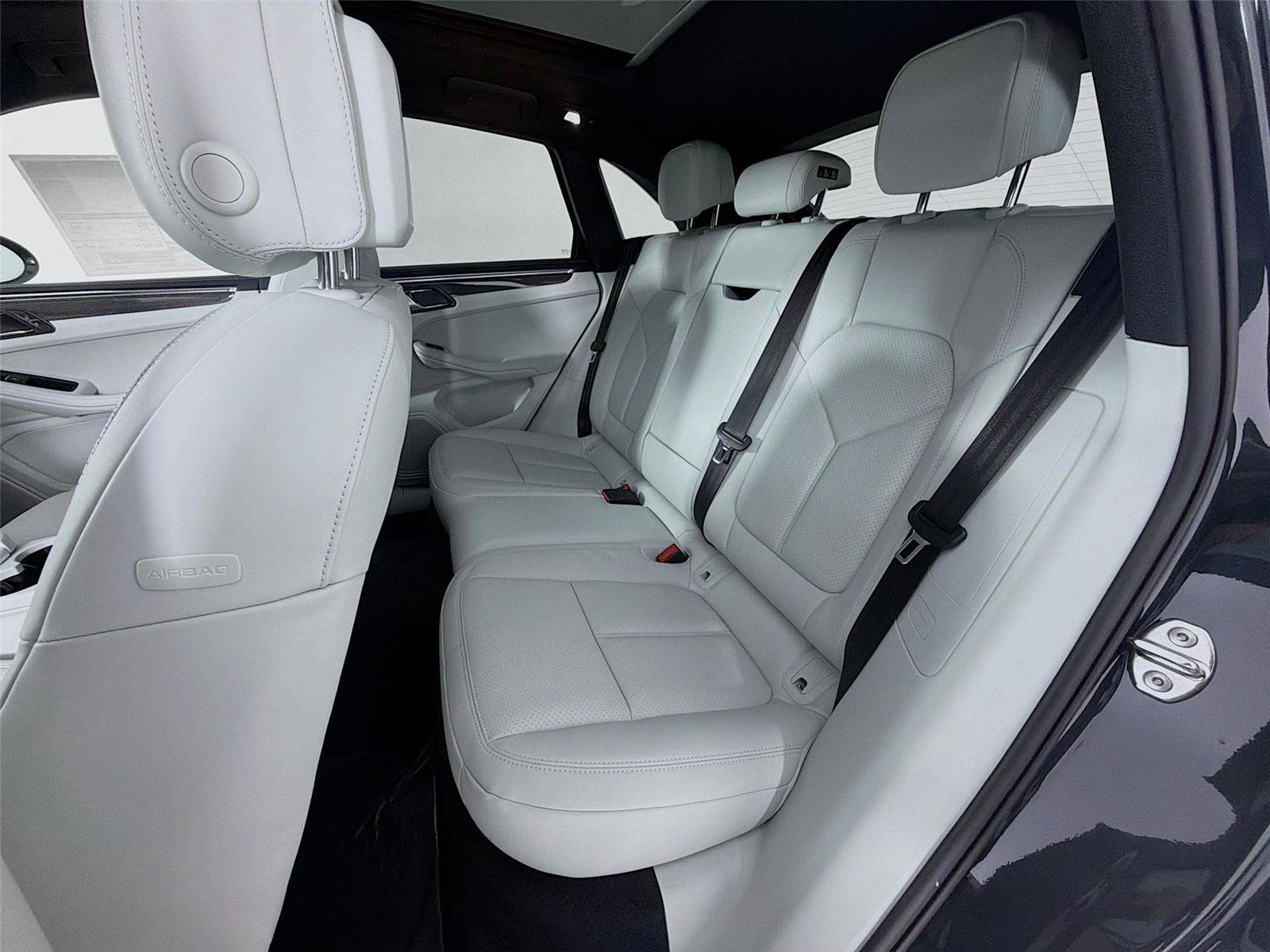 New 2026 Porsche Macan GTS image 21