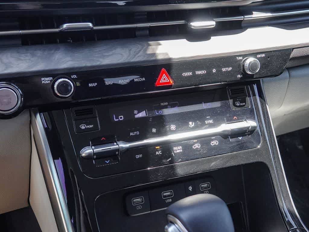 Certified 2023 Kia Carnival EX FWD image 21