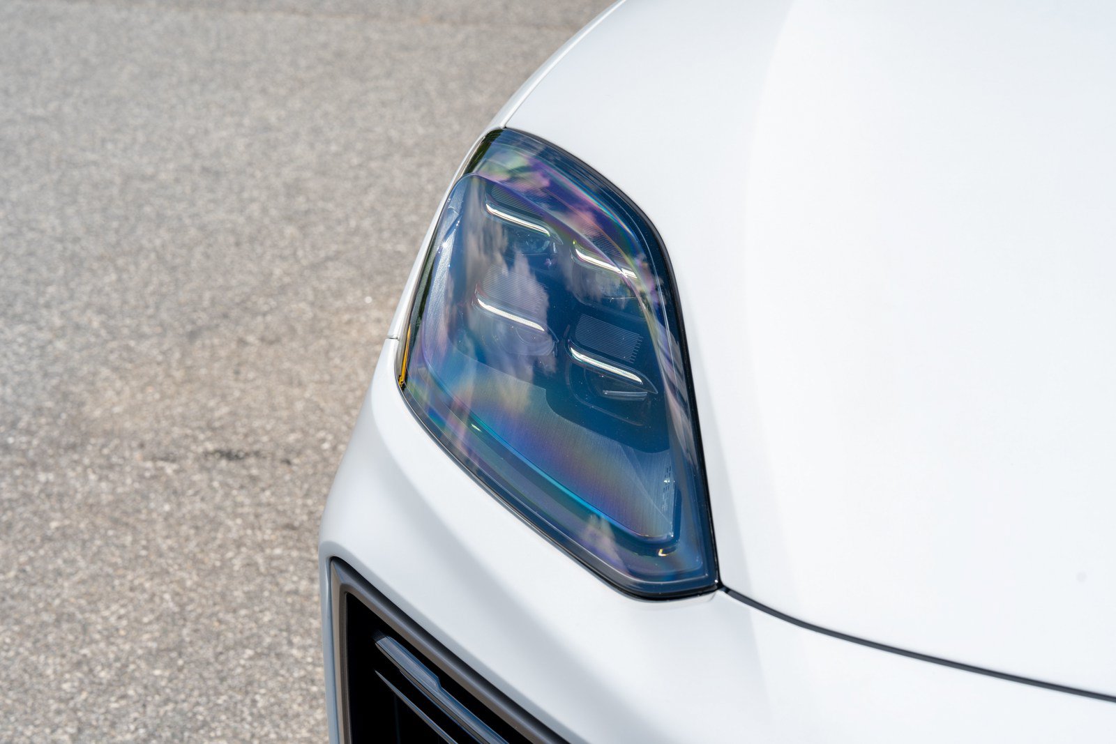 Certified 2025 Porsche Cayenne Turbo AWD/4WD image 19