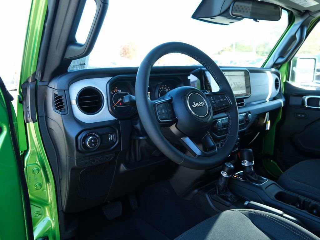 New 2026 Jeep Gladiator Sport AWD/4WD image 5