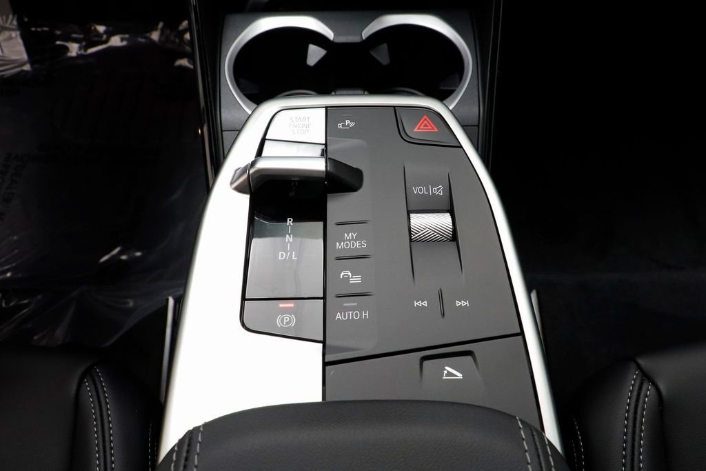 New 2026 BMW X1 xDrive28i AWD/4WD image 13