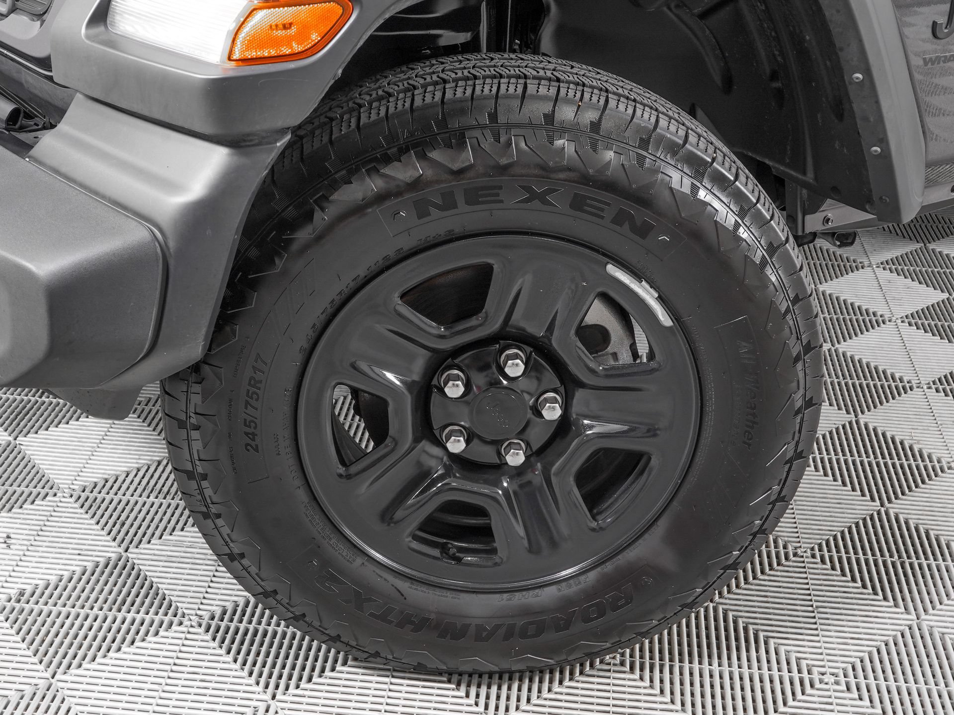 Used 2025 Jeep Wrangler Sport AWD/4WD image 26
