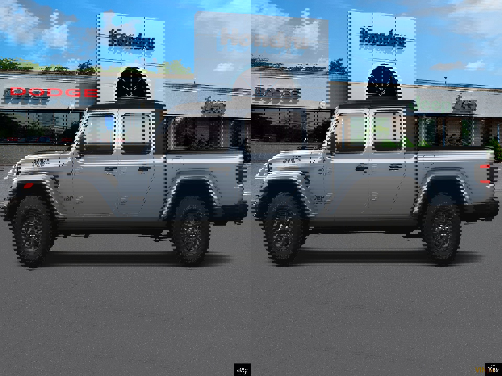 New 2025 Jeep Gladiator Sport image 3