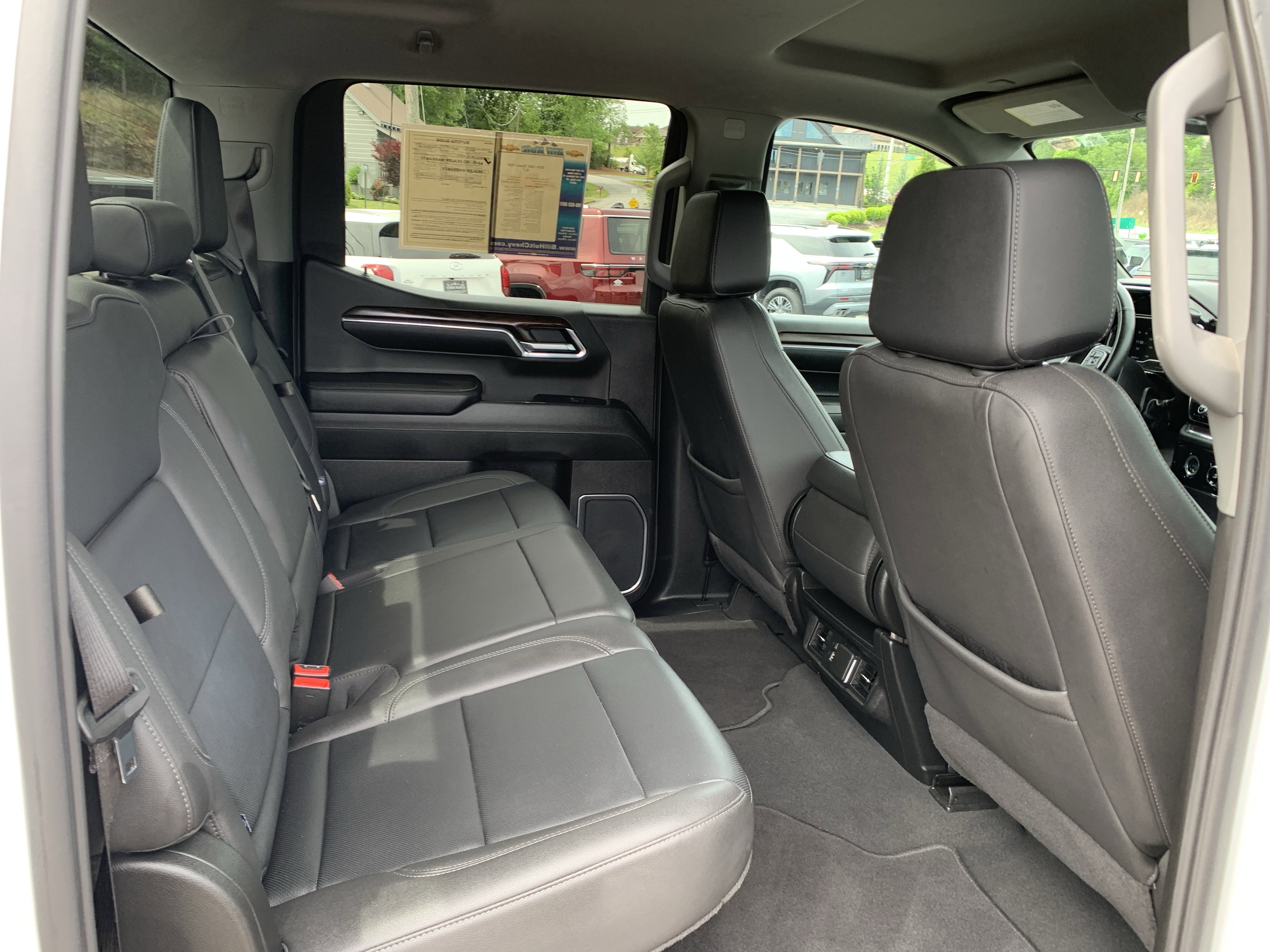 Used 2024 GMC Sierra 1500 SLT AWD/4WD image 42