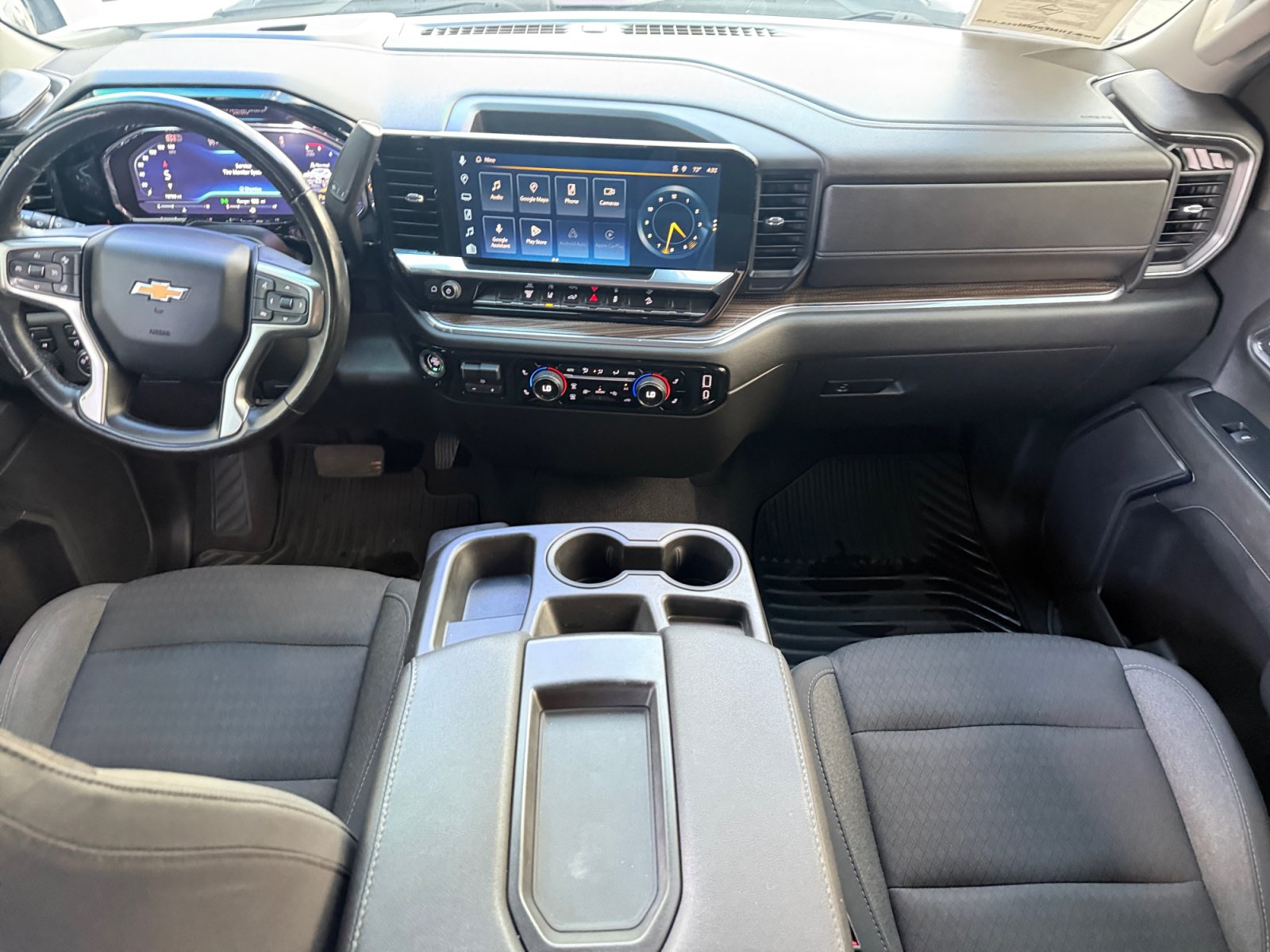 Used 2024 Chevrolet Silverado 2500 LT w/ Convenience Package AWD/4WD image 14
