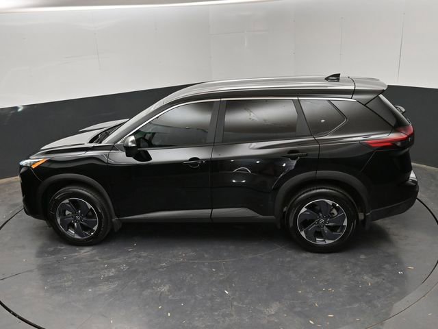 Certified 2025 Nissan Rogue SV FWD image 25