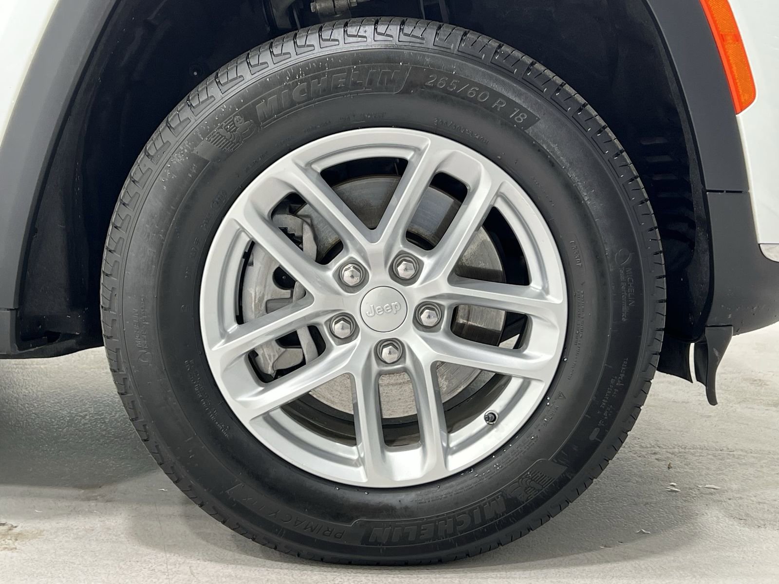 Used 2024 Jeep Grand Cherokee L Laredo w/ Luxury Tech Group I image 10