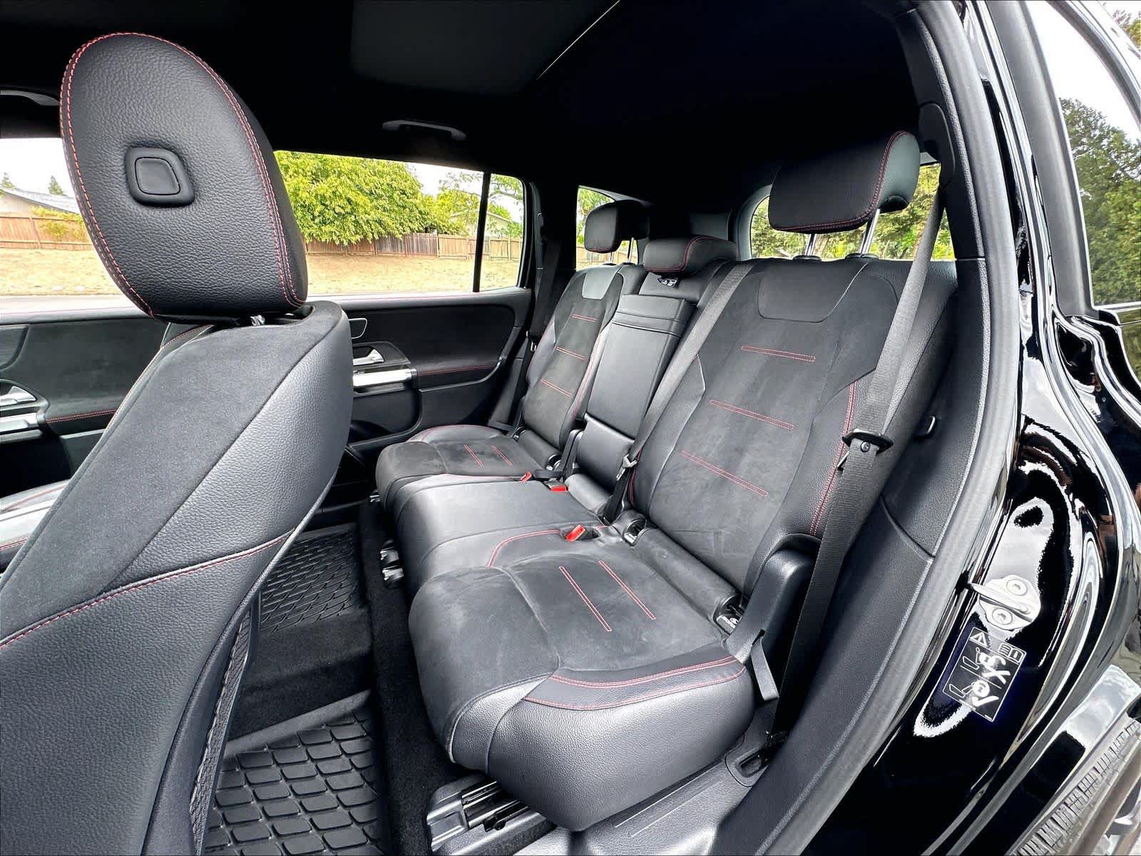 Used 2021 Mercedes-Benz GLB 35 AMG 4MATIC image 29