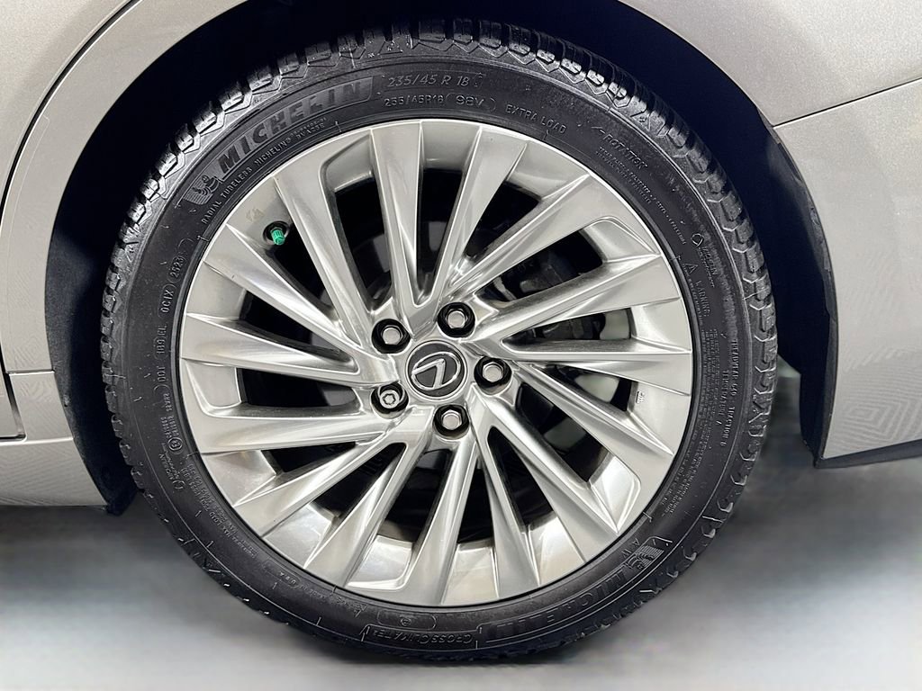 Used 2020 Lexus ES 350 Luxury w/ Accessory Package image 39