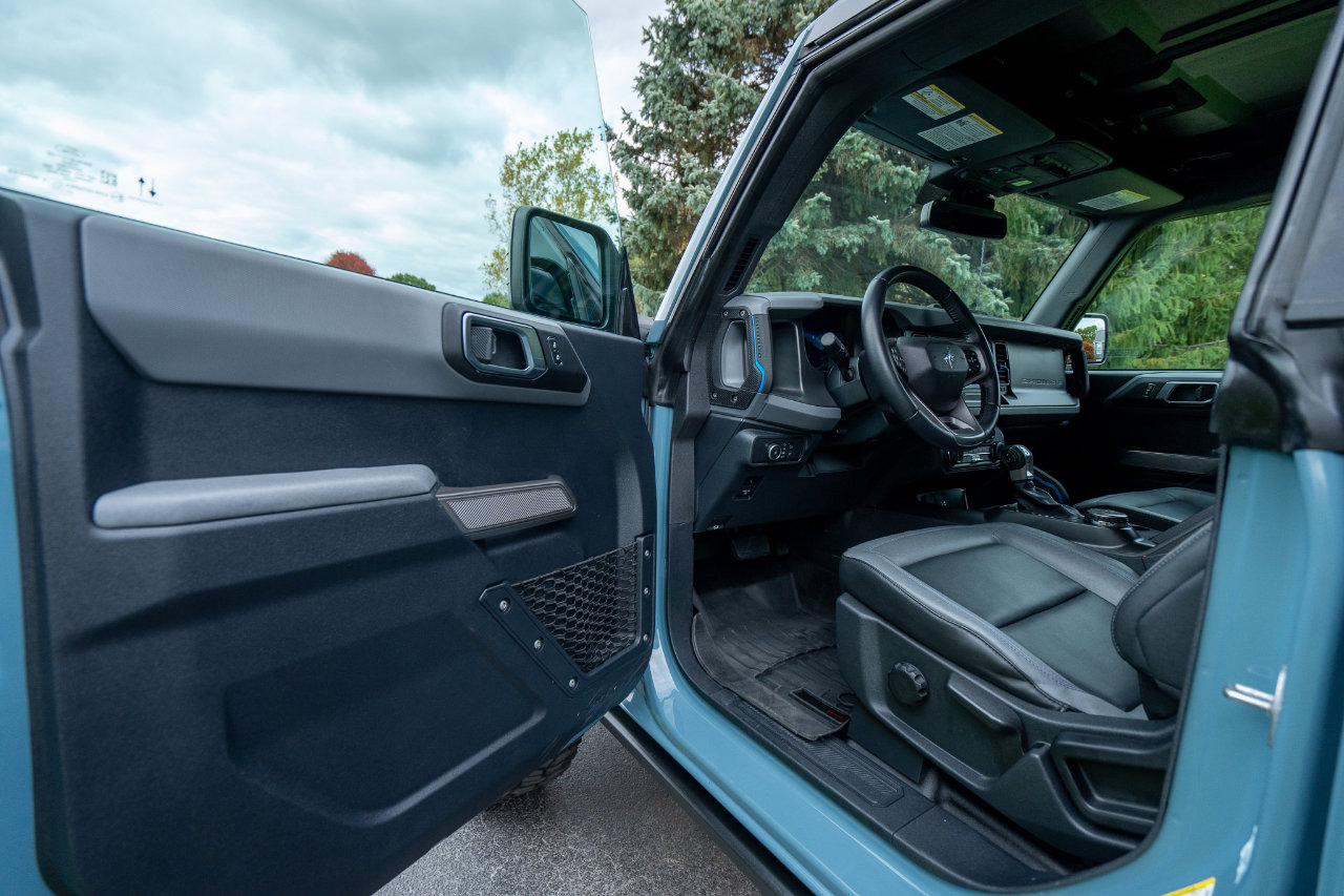 Used 2022 Ford Bronco Black Diamond image 11