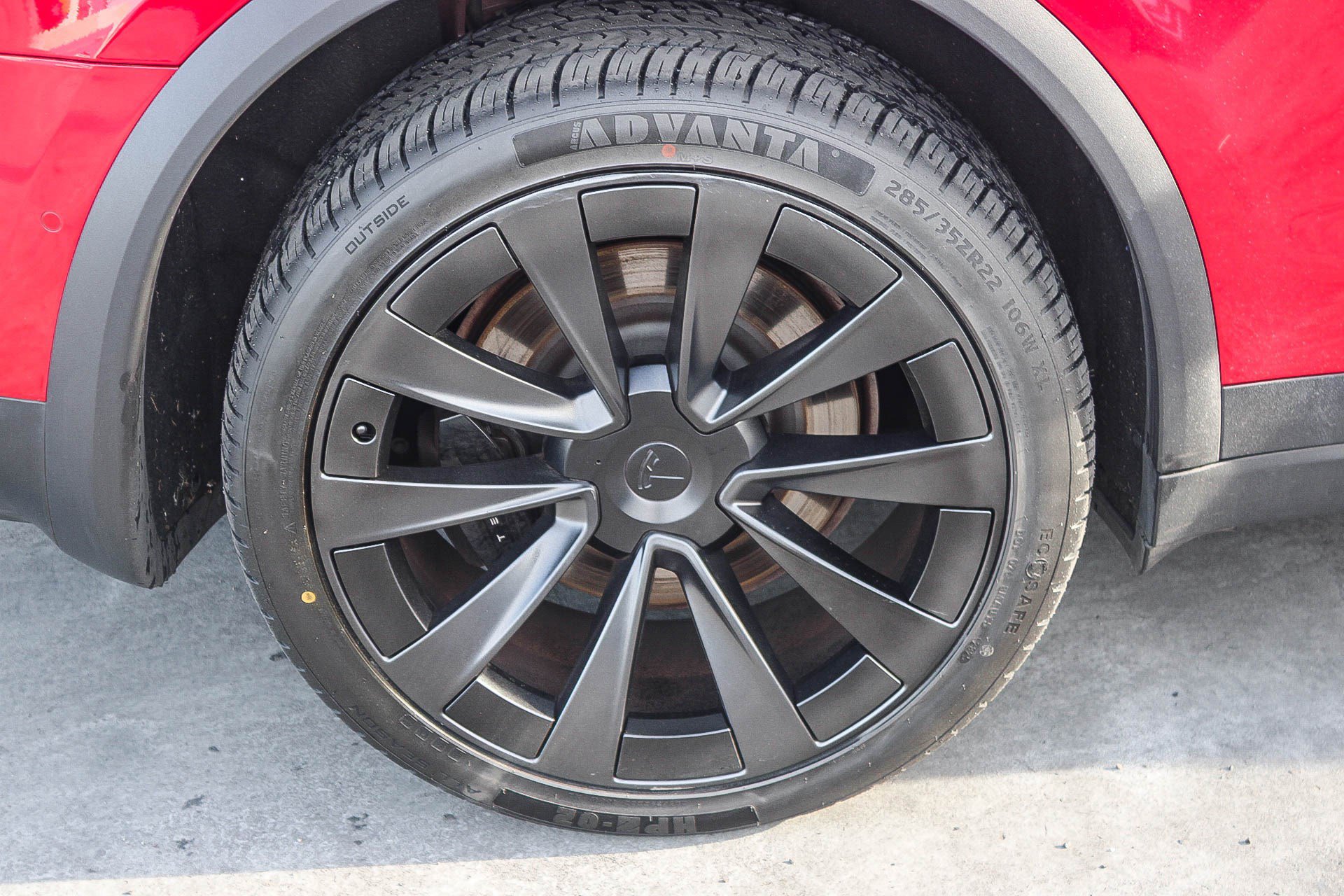 Used 2022 Tesla Model X Plaid image 12