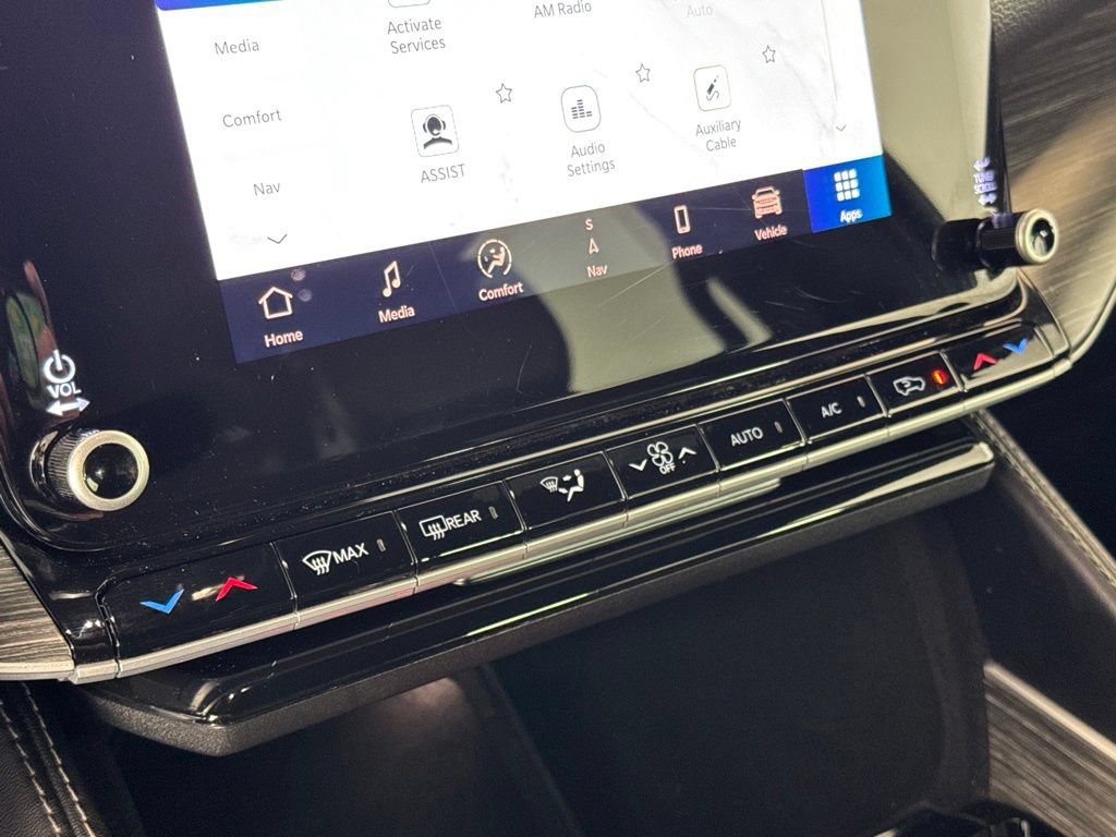 Certified 2024 Jeep Wagoneer L Series II w/ Flexible Seating Group AWD/4WD image 20