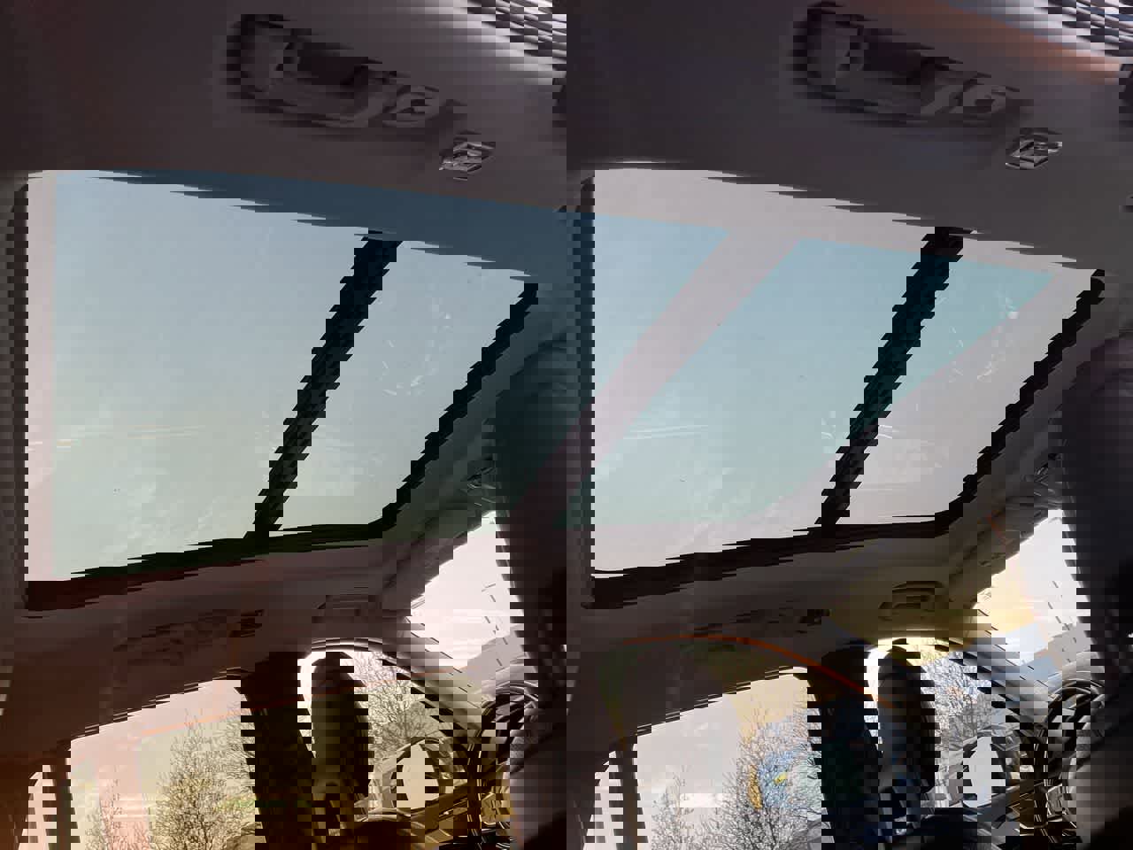 Used 2017 Volvo XC90 T6 Momentum w/ Vision Package image 22