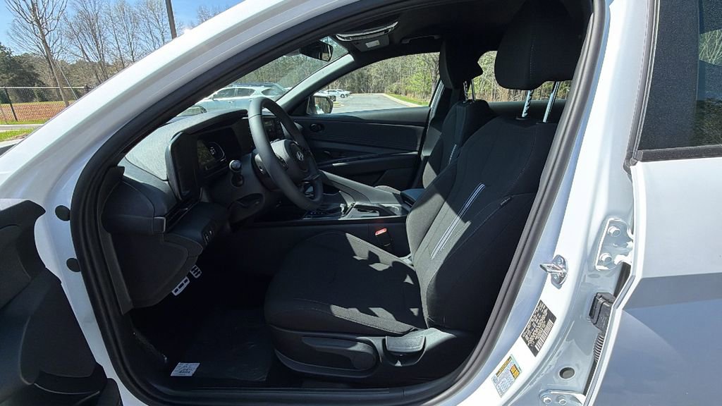 New 2026 Hyundai Elantra Sport image 9