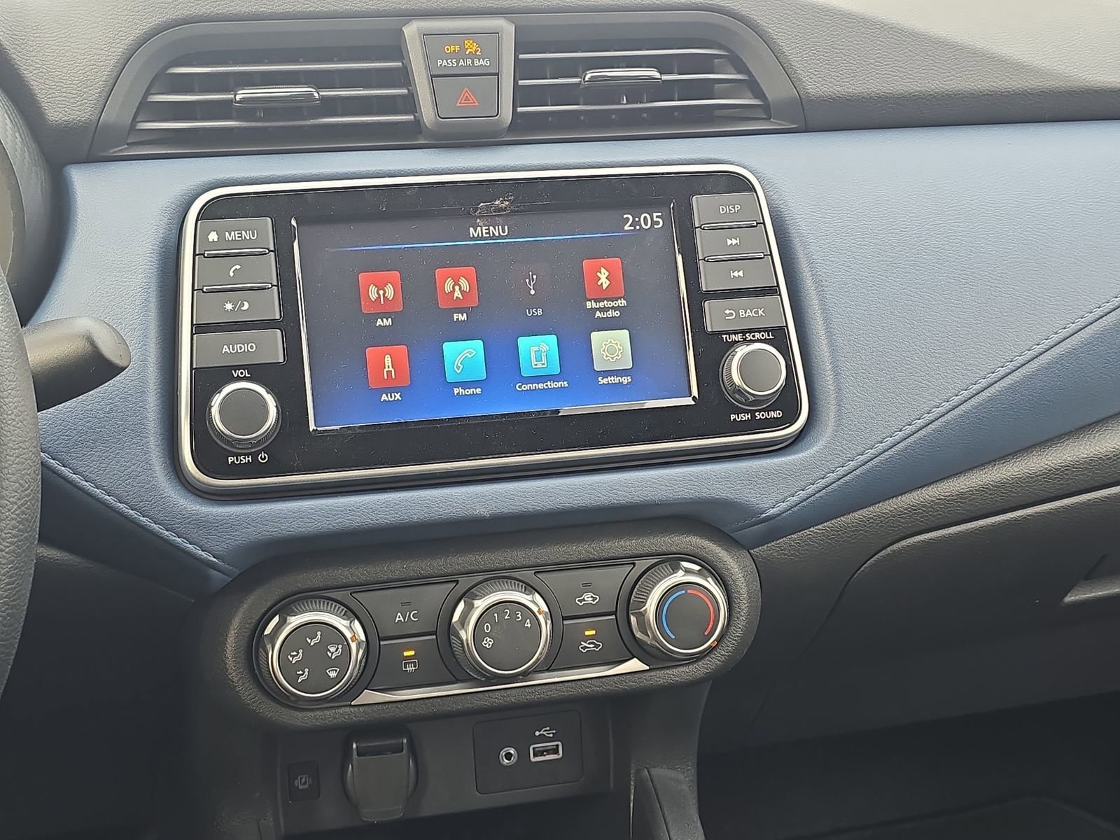 New 2025 Nissan Versa SV w/ Trunk Package image 17