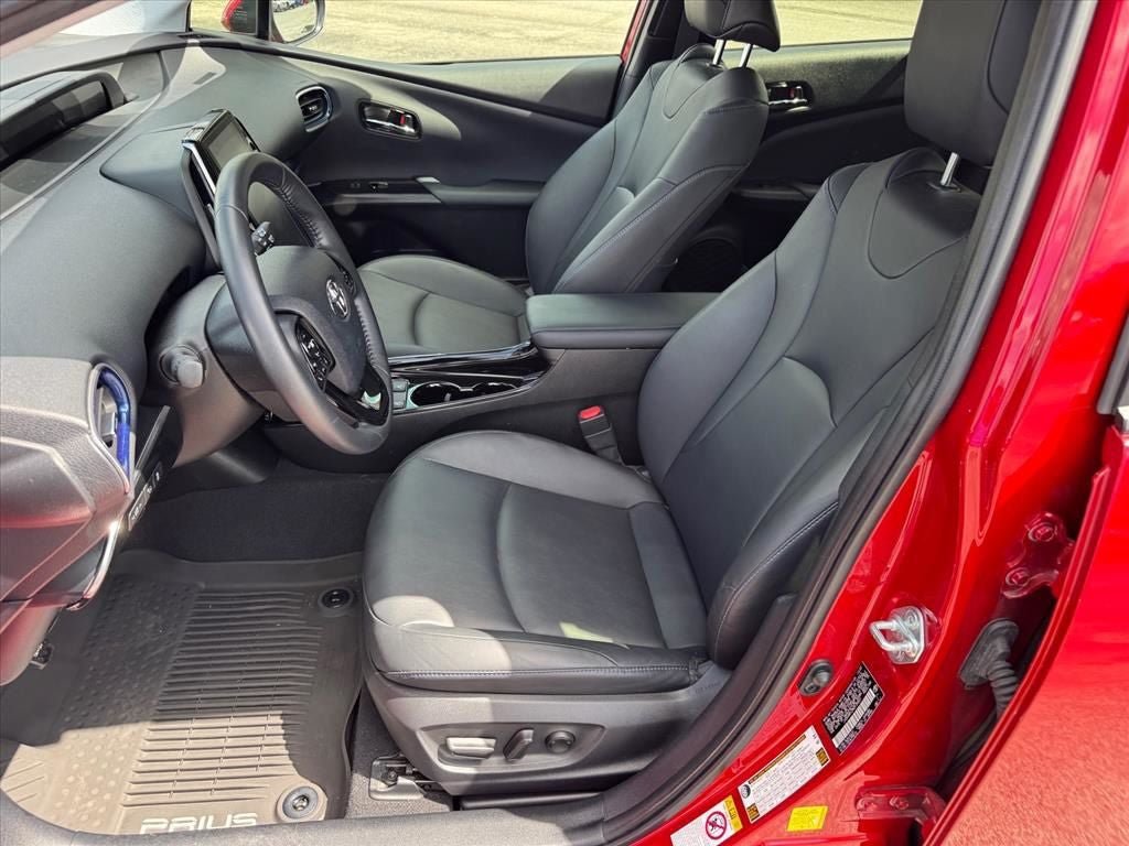 Used 2021 Toyota Prius Limited FWD image 13