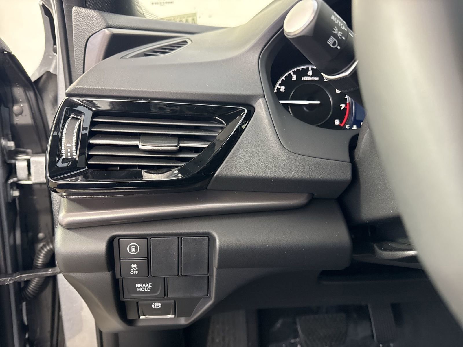 New 2026 Acura RDX SH-AWD image 13