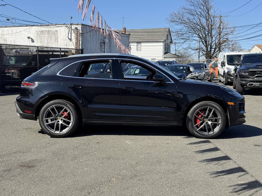 Used 2022 Porsche Macan S AWD/4WD image 10