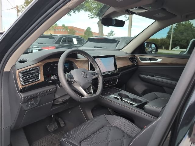 Used 2024 Volkswagen Atlas SE FWD image 8