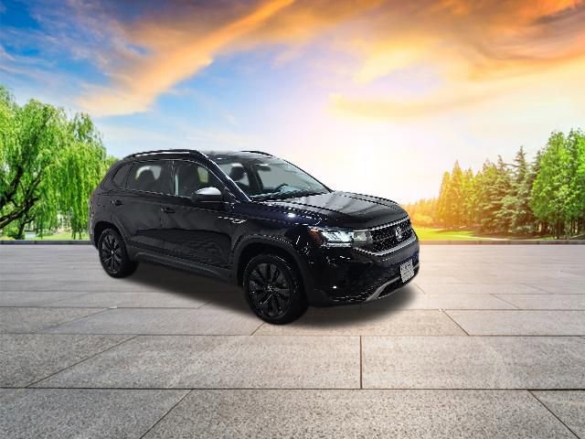 Certified 2022 Volkswagen Taos S AWD/4WD image 2