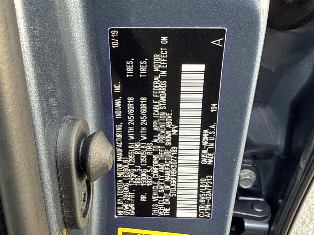Used 2019 Toyota Highlander XLE AWD/4WD image 26