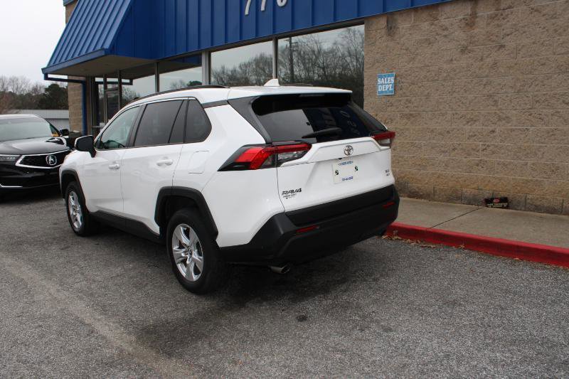 Used 2020 Toyota RAV4 XLE AWD/4WD image 6