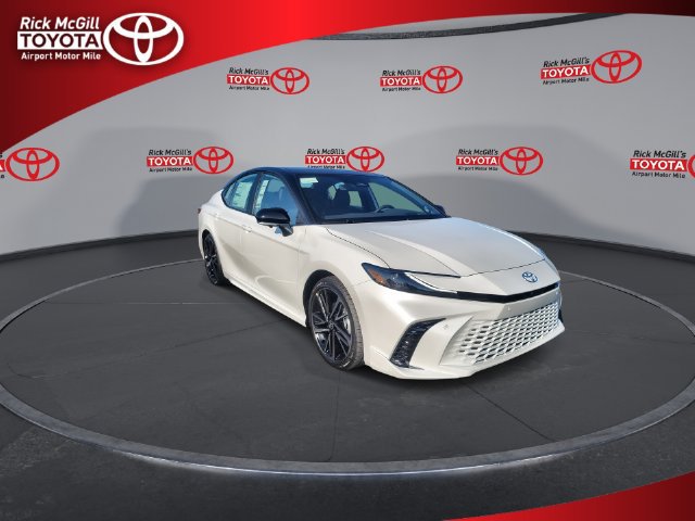 New 2026 Toyota Camry XSE FWD image 2
