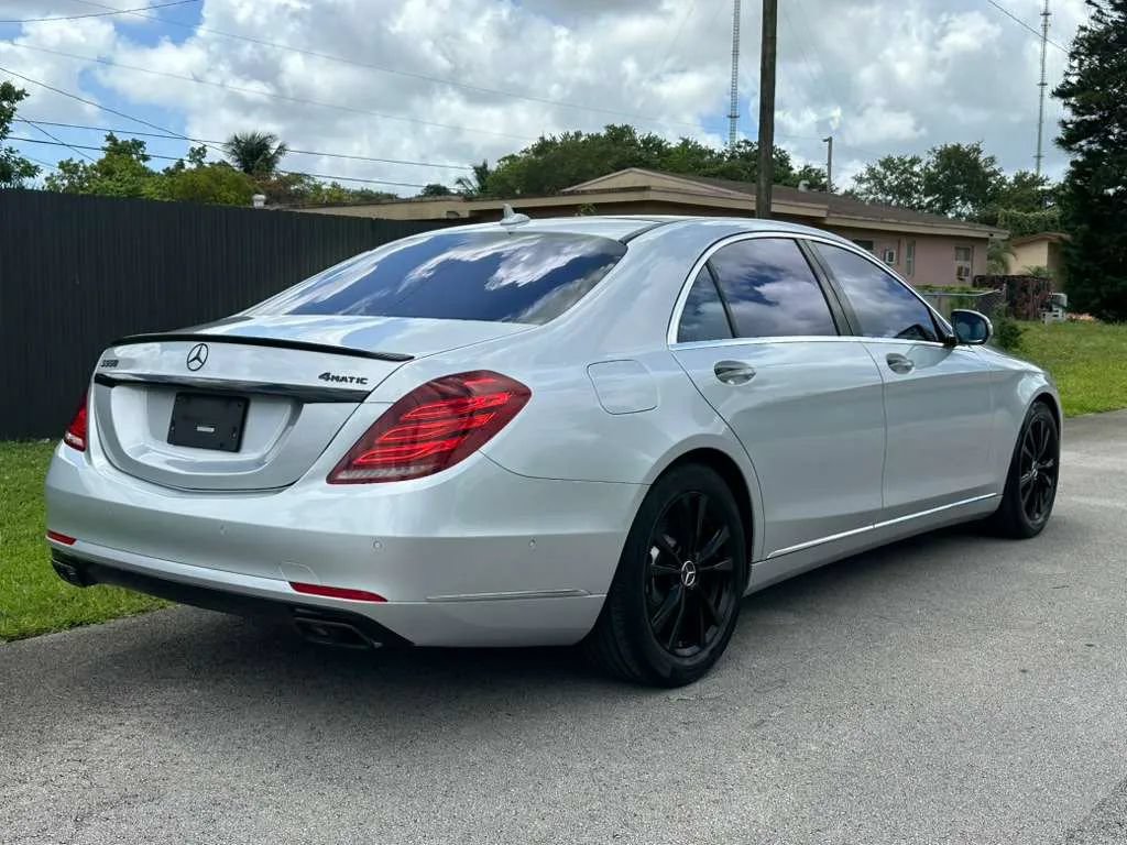 Used 2017 Mercedes-Benz S 550 4MATIC Sedan image 4