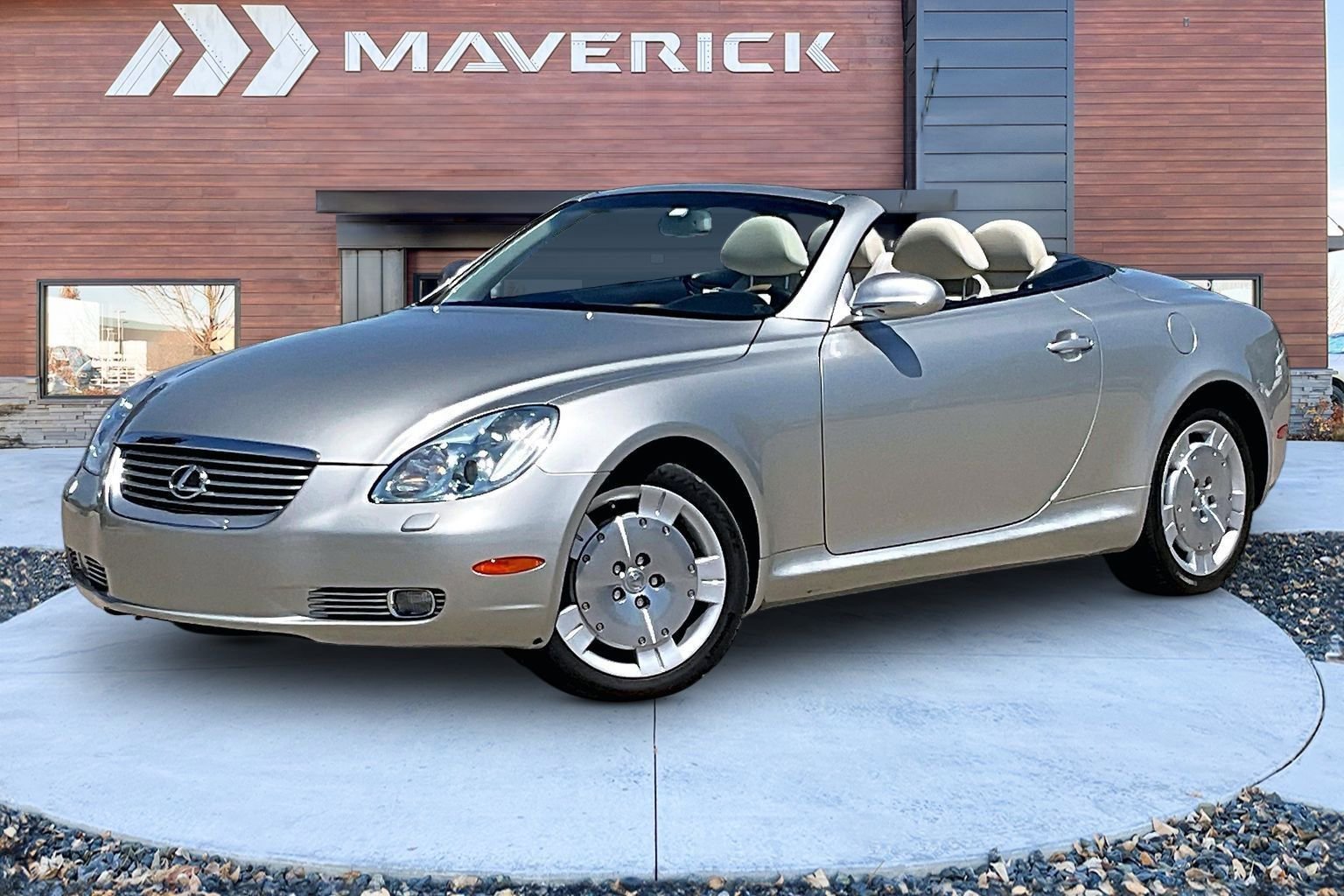 Used 2003 Lexus SC 430 Convertible RWD image 3