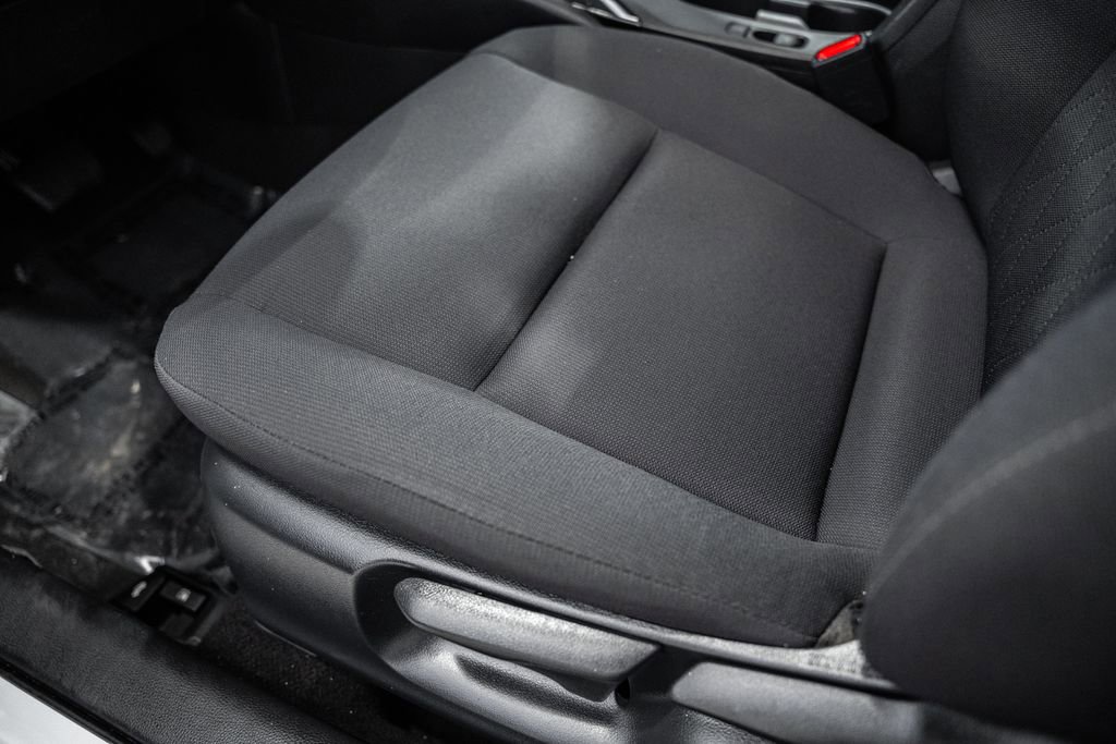 Used 2024 Toyota Corolla LE image 28