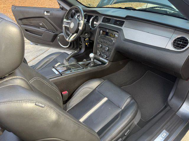 Used 2010 Ford Mustang GT image 8