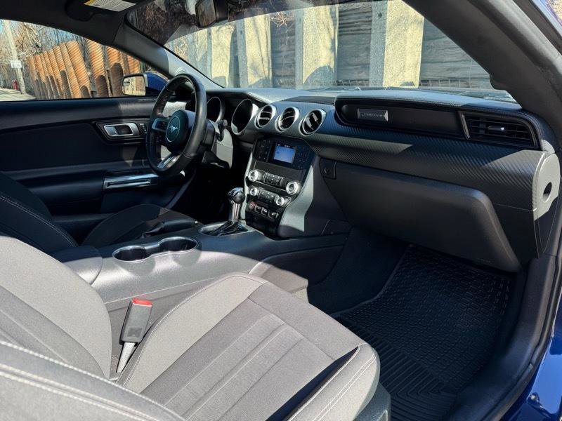 Used 2019 Ford Mustang Coupe RWD image 19