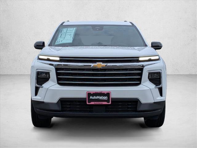 New 2026 Chevrolet Traverse LT w/ Driver Confidence Package AWD/4WD image 2