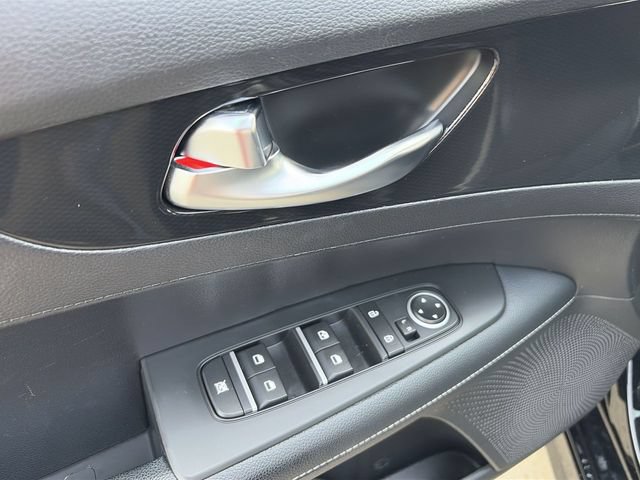 Certified 2024 Kia Forte GT-Line FWD image 22
