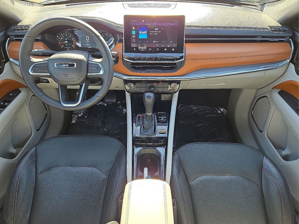 Used 2023 Jeep Compass Limited image 18