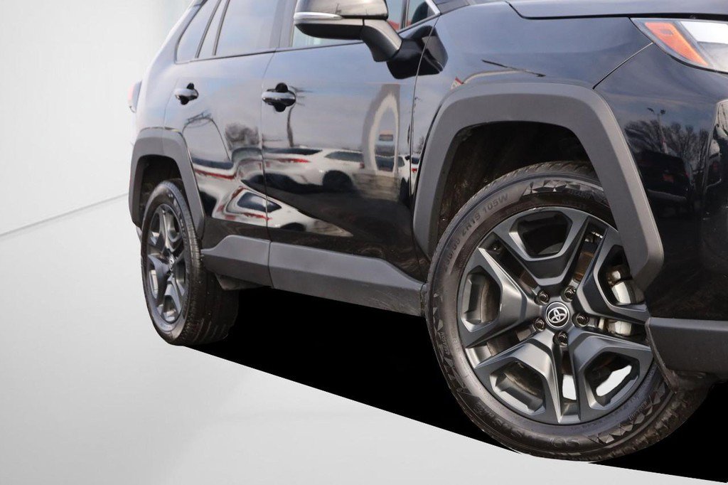 Used 2024 Toyota RAV4 Adventure image 3