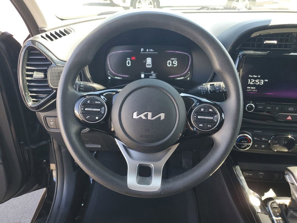 Used 2023 Kia Soul S image 21