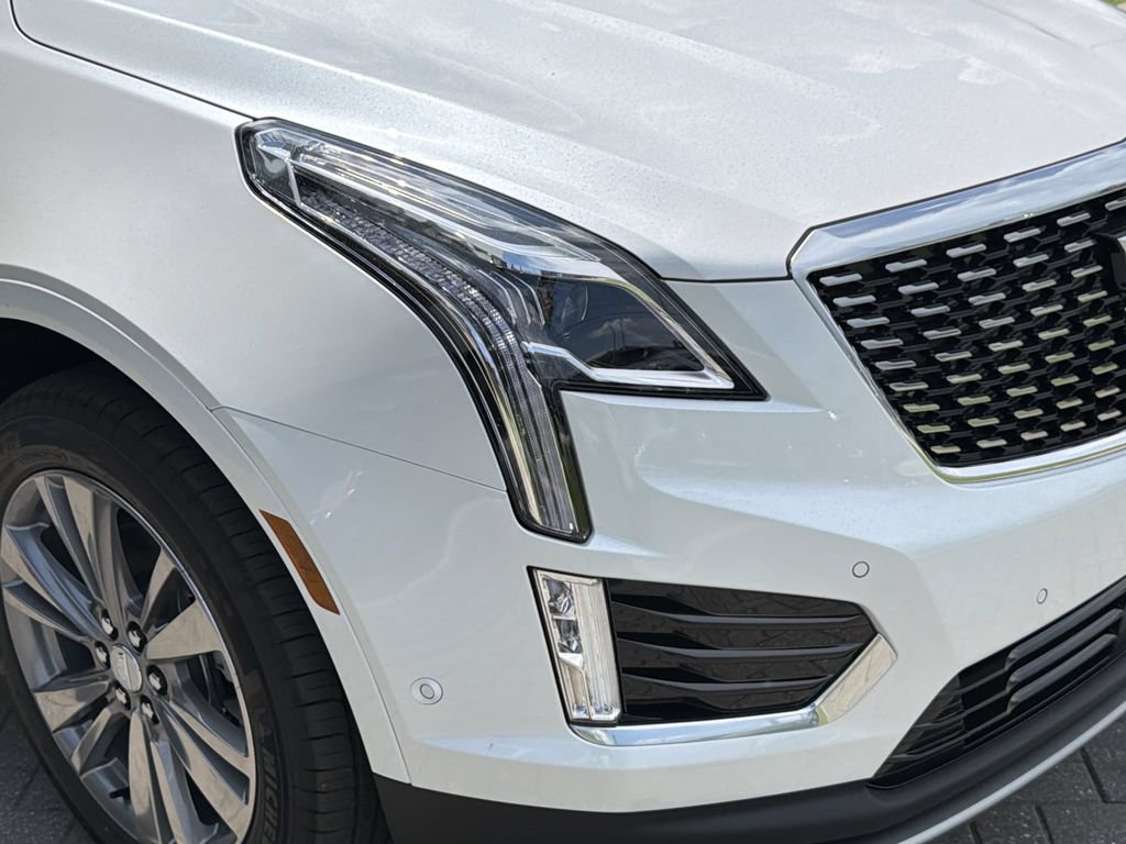 New 2026 Cadillac XT5 Premium Luxury w/ Driver Assist Package FWD image 8