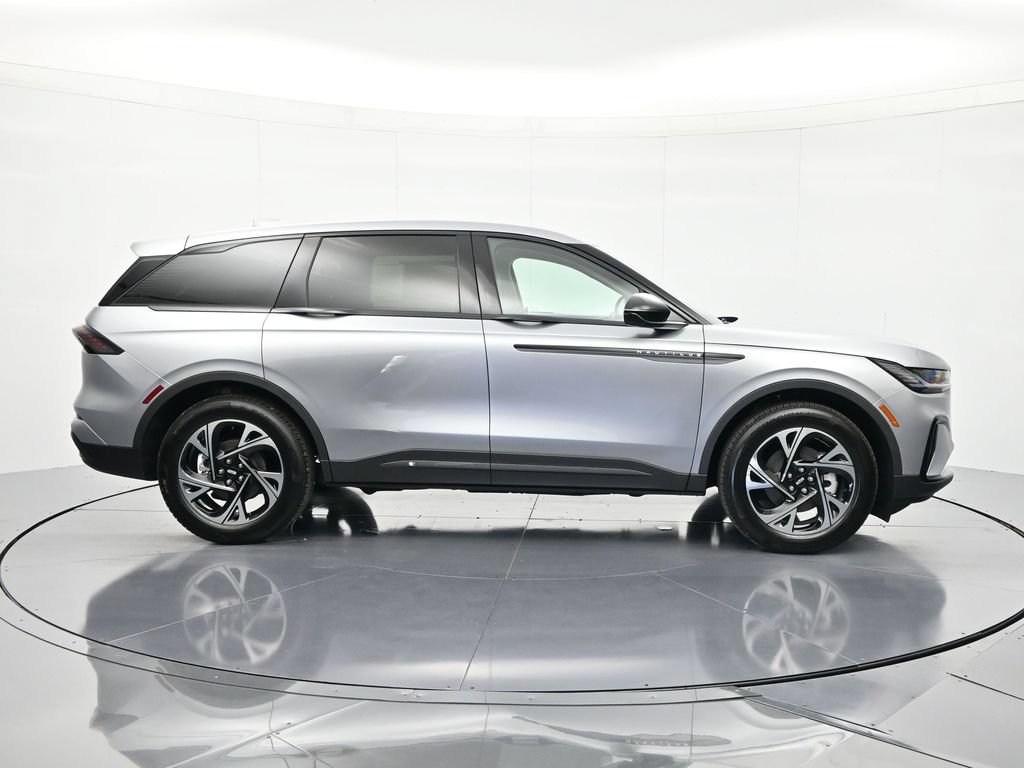 New 2026 Lincoln Nautilus Premier w/ Jet Appearance Package AWD/4WD image 4