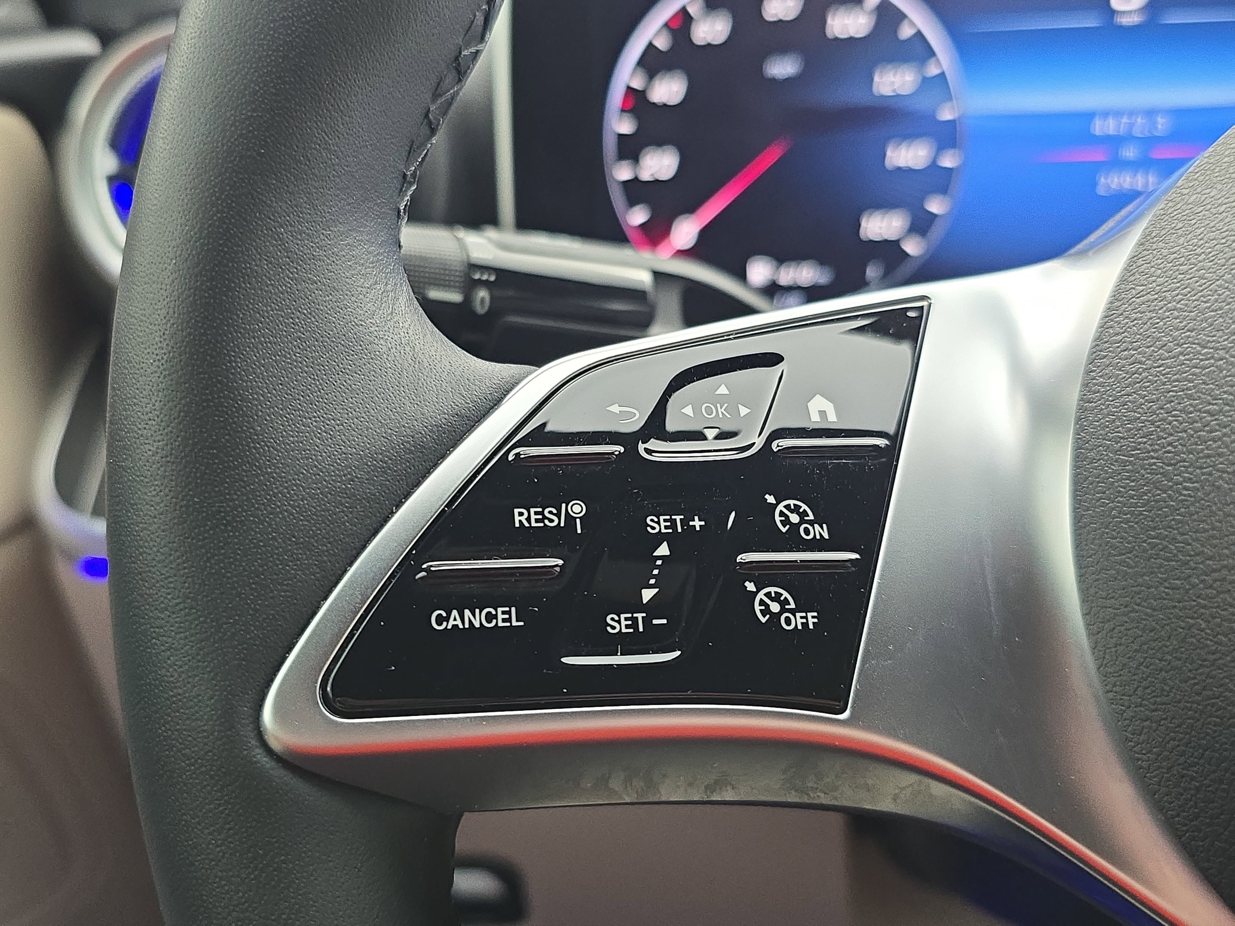 Certified 2022 Mercedes-Benz C 300 4MATIC Sedan image 17
