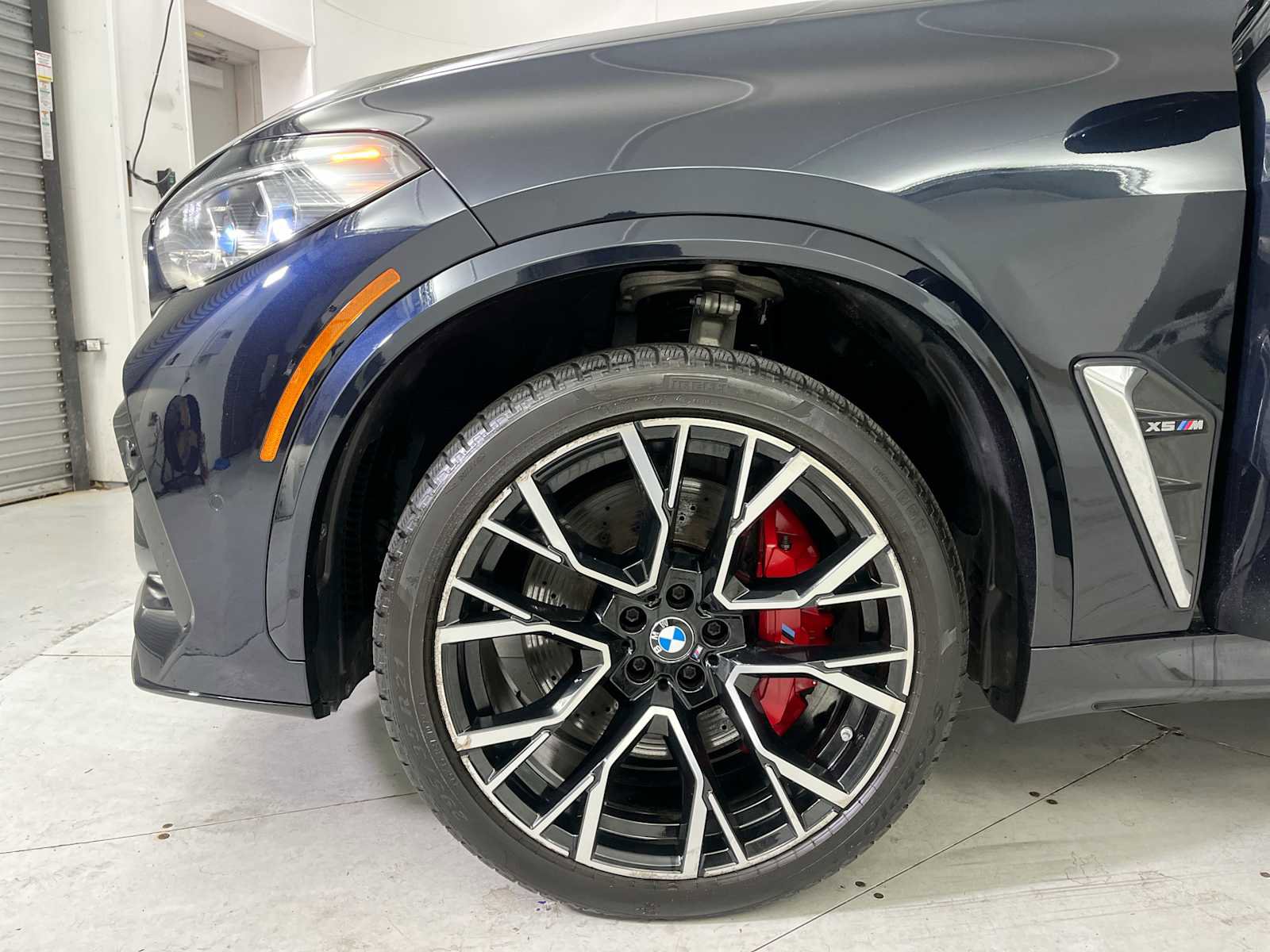 Used 2022 BMW X5 M w/ Executive Package image 25