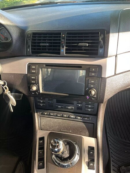 Used 2004 BMW M3 image 17