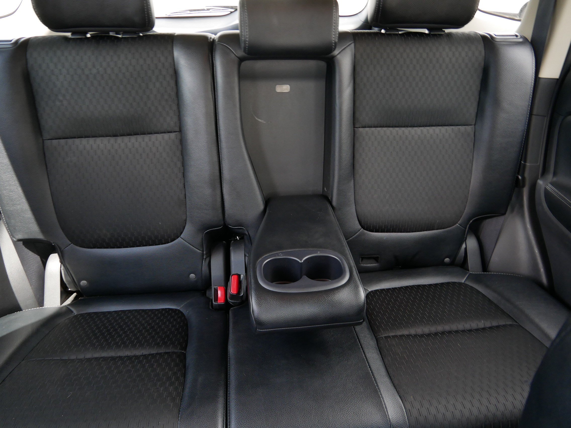 Used 2015 Mitsubishi Outlander SE FWD image 13