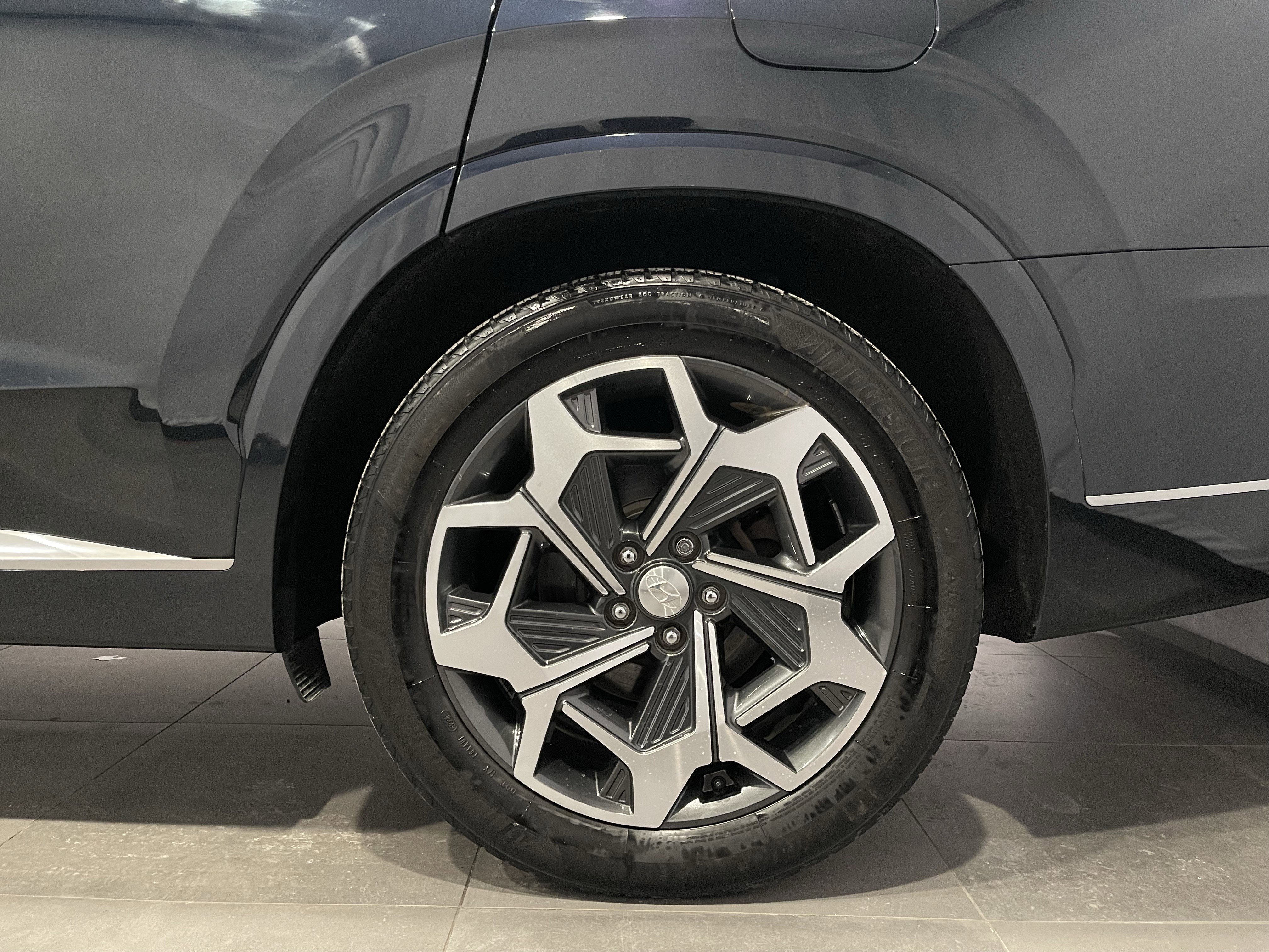 Used 2021 Hyundai Palisade Calligraphy w/ Cargo Package image 9