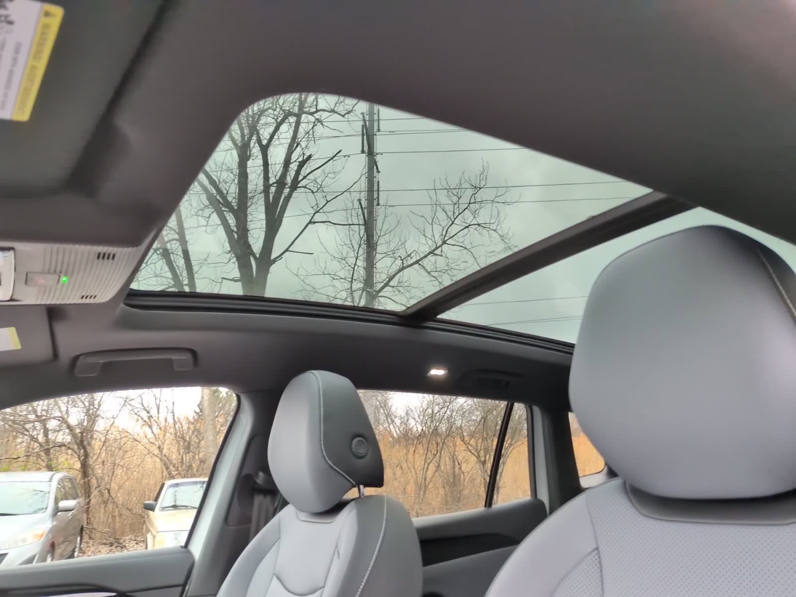 Used 2025 Volkswagen Tiguan SE R-Line AWD/4WD image 12