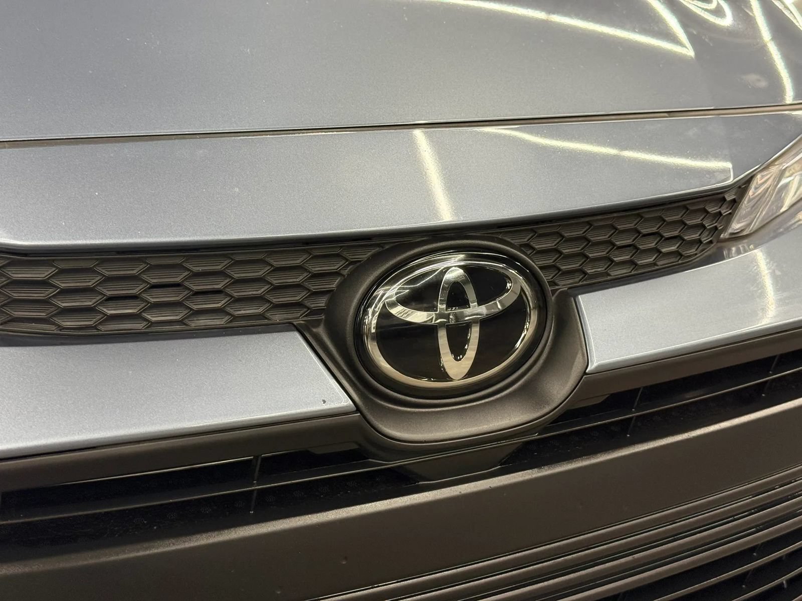 Used 2023 Toyota Corolla LE FWD image 17