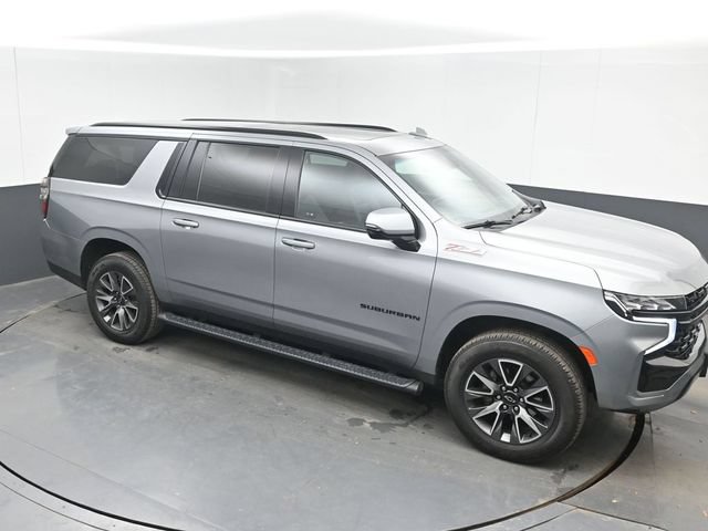 Used 2023 Chevrolet Suburban Z71 w/ Luxury Package AWD/4WD image 1