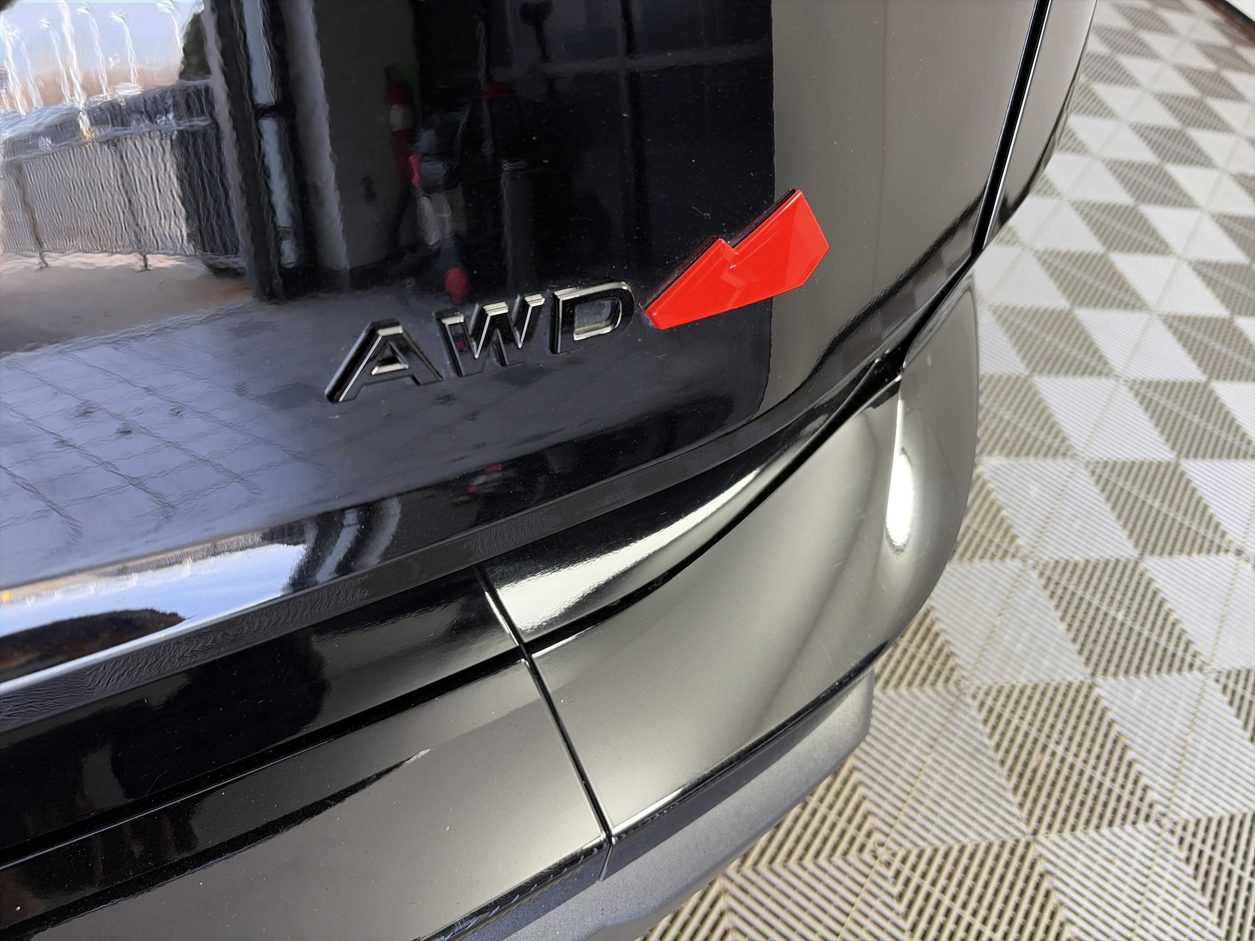 Used 2025 Nissan Rogue SV image 17