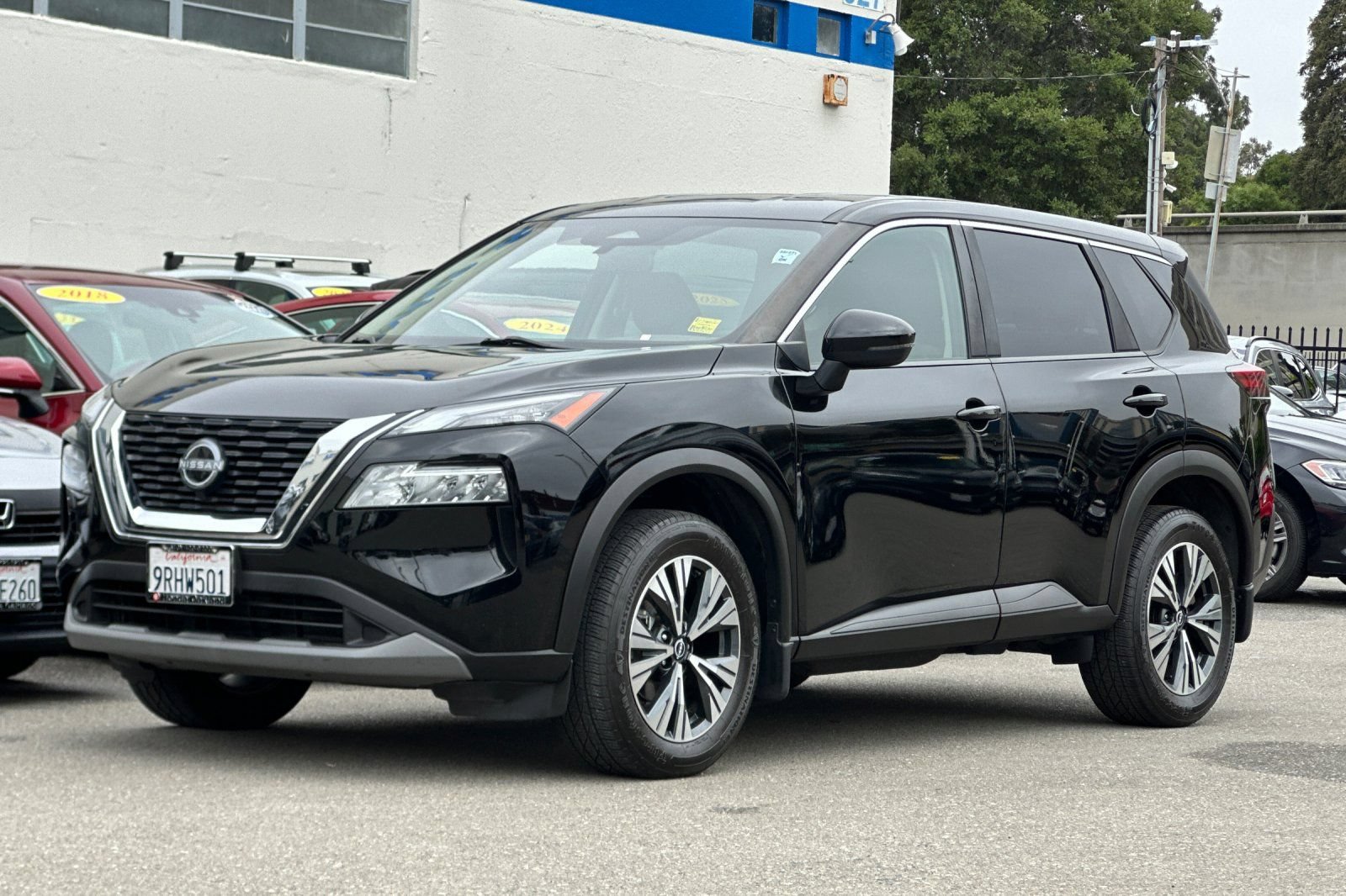 Used 2023 Nissan Rogue SV FWD image 10